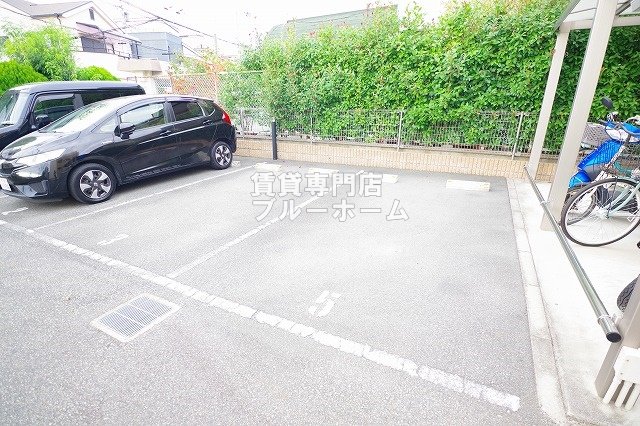 その他　敷地内にある駐車場です！