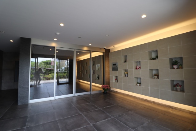 エントランス　オートロック付です