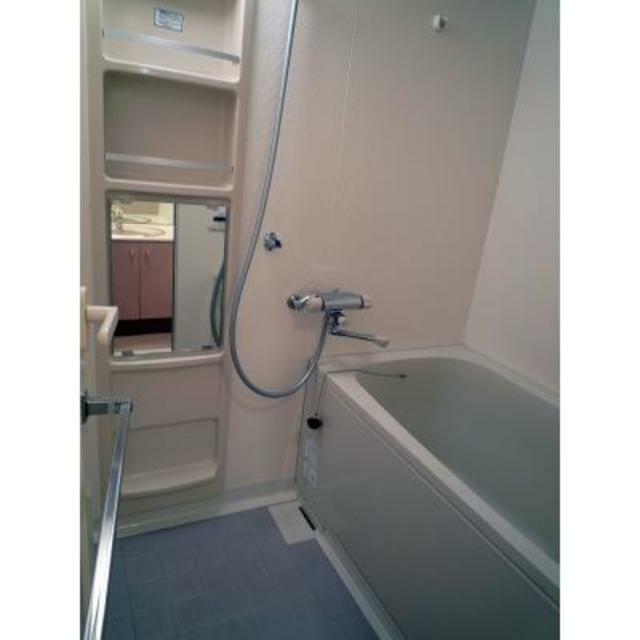 バス・シャワールーム　※写真は同タイプ住戸です。