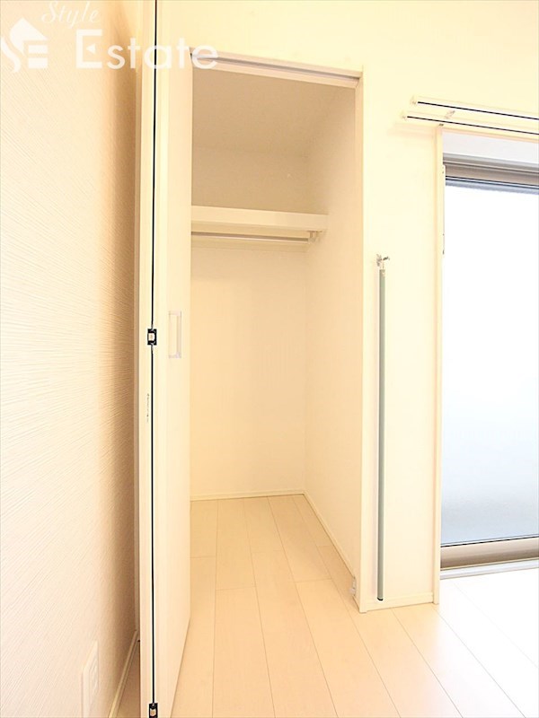 収納　クローゼット