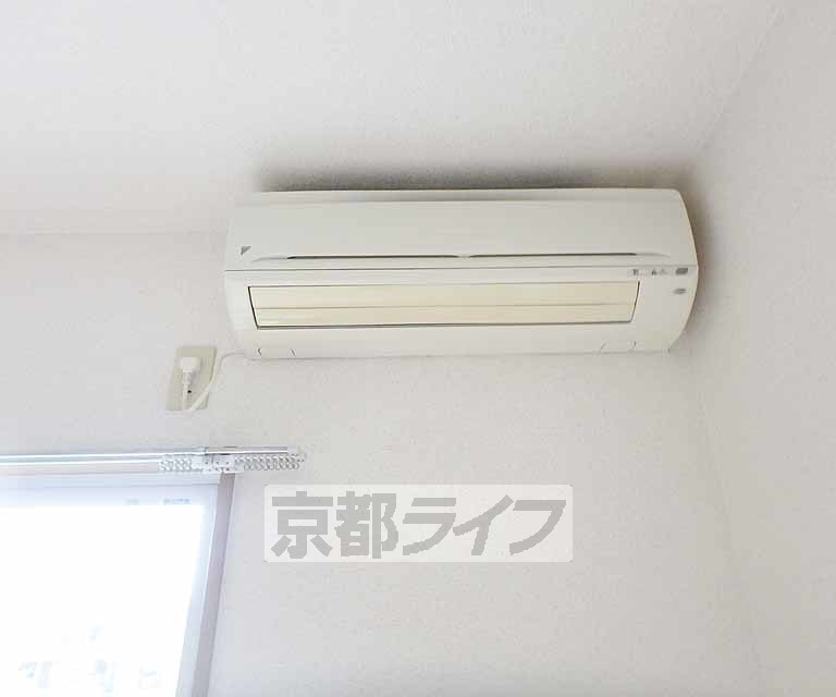 その他設備　エアコンついてます。