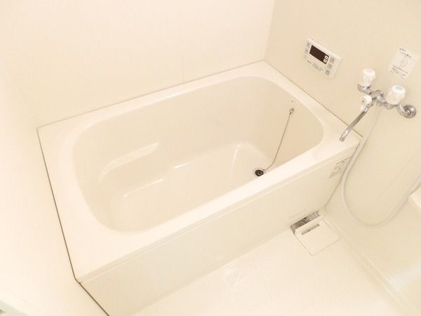 バス・シャワールーム　お風呂好きの方にも十分な広さです★