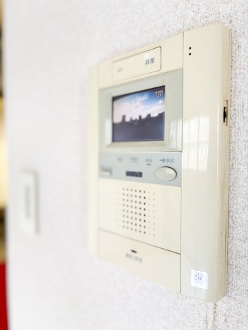 セキュリティ　TVモニターフォン付いてます☆