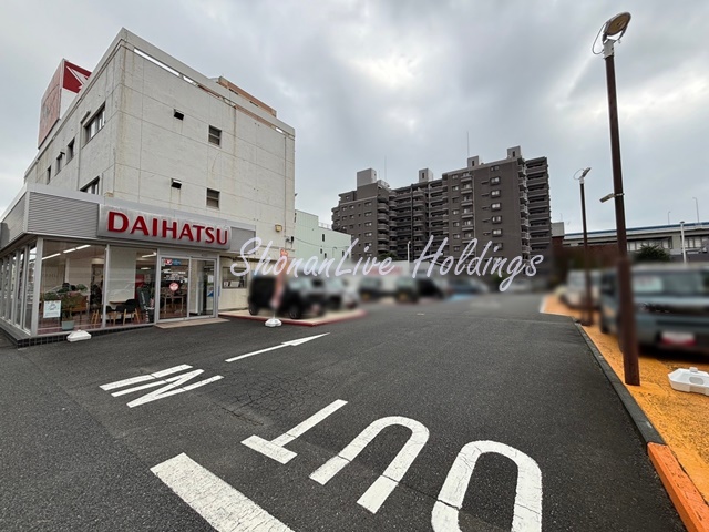 その他　神奈川ダイハツ販売株式会社 根岸店U-CAR根岸（その他）まで649m