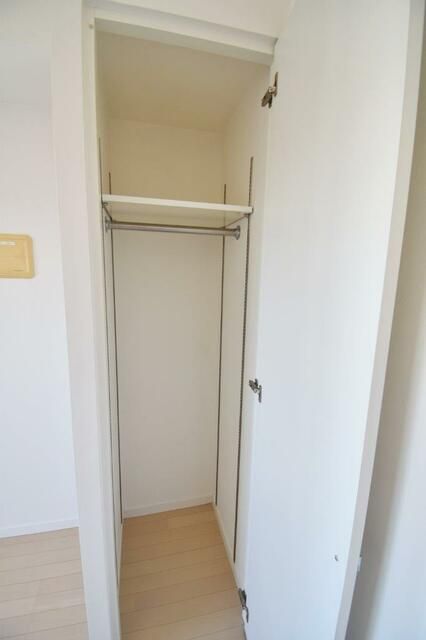 収納　※同タイプ別部屋の写真です
