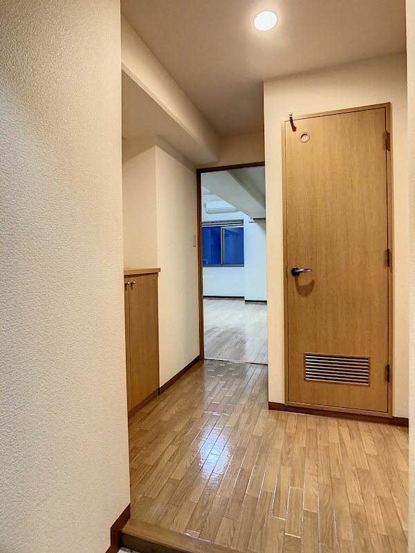 玄関　他部屋参照