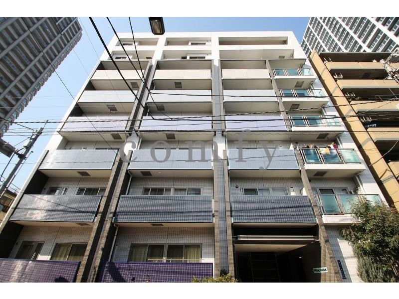 建物外観　タイル貼りの重厚感のある外観