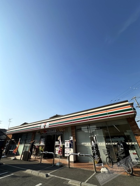 コンビニ　セブンイレブン泉大津菅原町店（コンビニ）まで301m