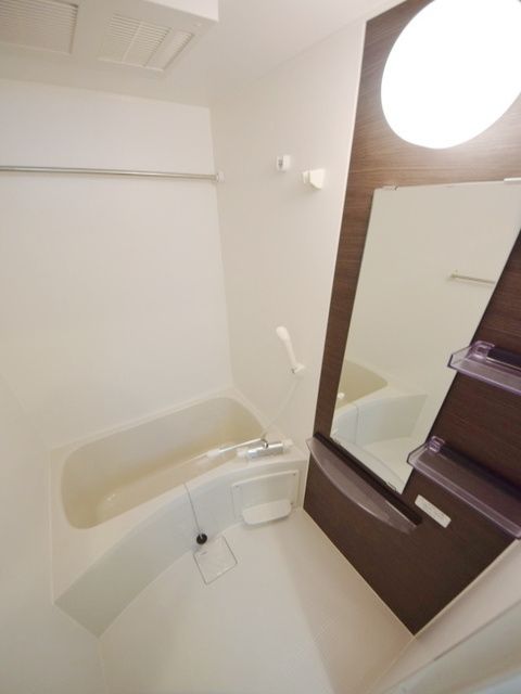 バス・シャワールーム　★★浴室乾燥機付きです★★