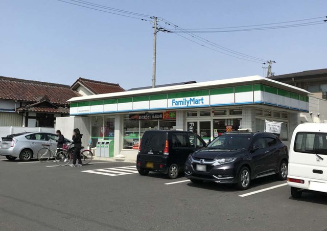 コンビニ　ファミリーマート郡山小原田中学校前店（コンビニ）まで679m