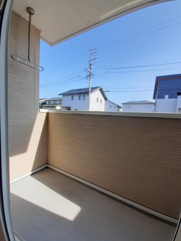 バルコニー　バルコニーからの眺めを楽しみながら食事をしませんか