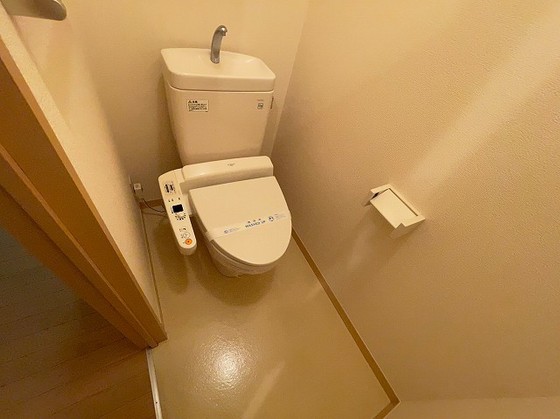 トイレ　※別部屋の写真です