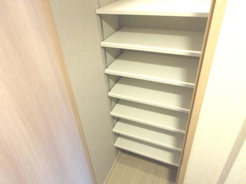 玄関　【人気！おすすめ物件！！】お問い合わせはお早めに♪
