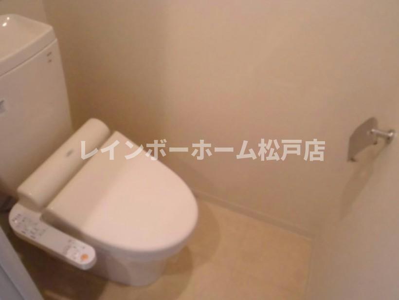 トイレ　コンパクトで使いやすいトイレです