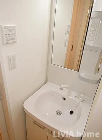 洗面設備　同シリーズの参考写真