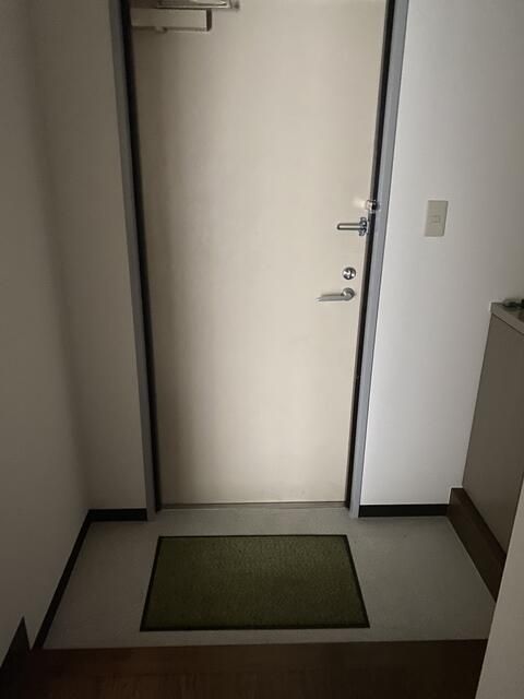 玄関　麻布尾又ビル