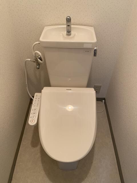 トイレ　麻布尾又ビル