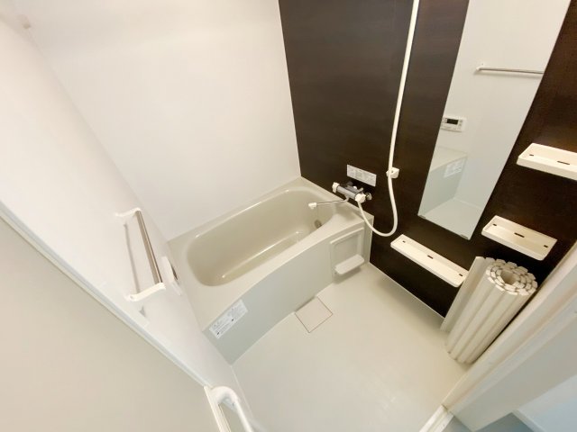 バス・シャワールーム　別号室の参考写真です。
