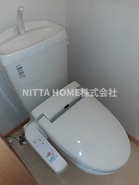 トイレ　ウォシュレット付きで快適です＊