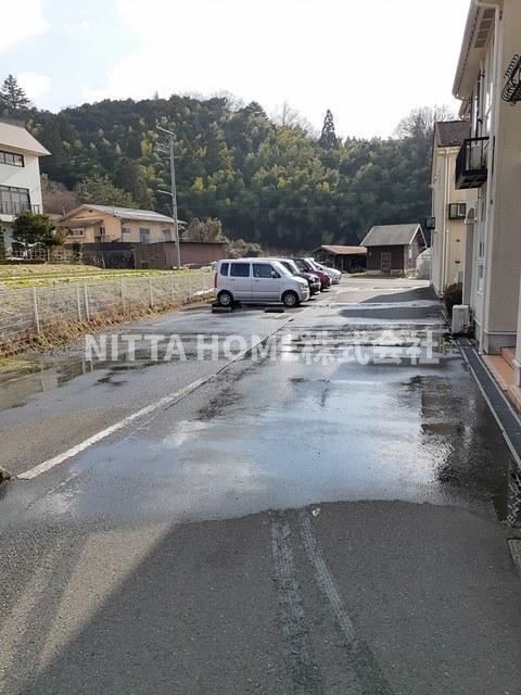 駐車場　敷地内に駐車スペースがあります！