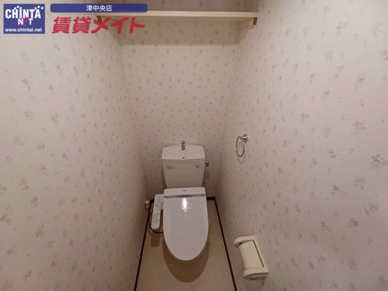 トイレ　反転タイプ参考写真