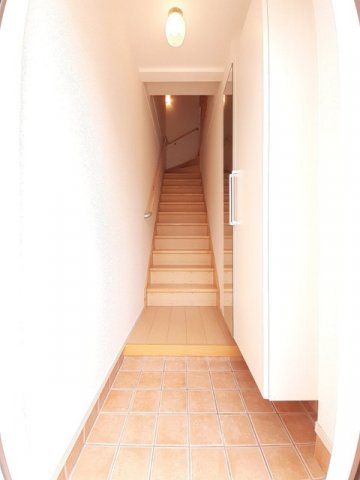 玄関　明るい玄関です