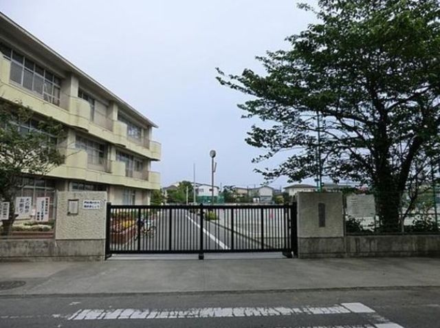 小学校　藤沢市立鵠洋小学校（小学校）まで1047m