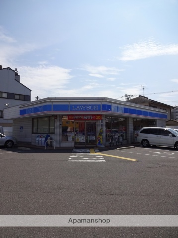 コンビニ　ローソン（コンビニ）まで321m