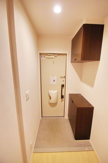 玄関　★お問い合わせはタウンハウジングまで★