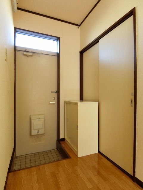 玄関　図面と現状に相違がある場合には現状を優先