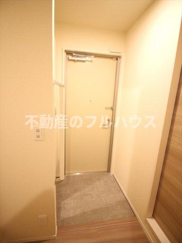 玄関　写真は同間取り別室