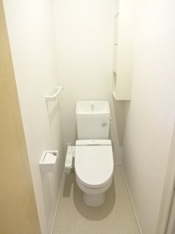 トイレ　清潔感のあるトイレです