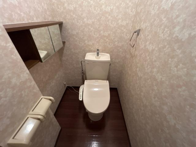 トイレ　トイレ
