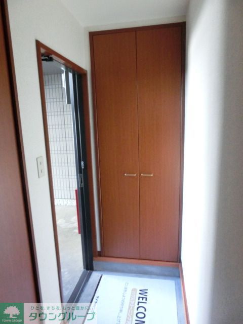 玄関　お部屋探しは【タウンハウジング蘇我店】にお任せ下さい♪