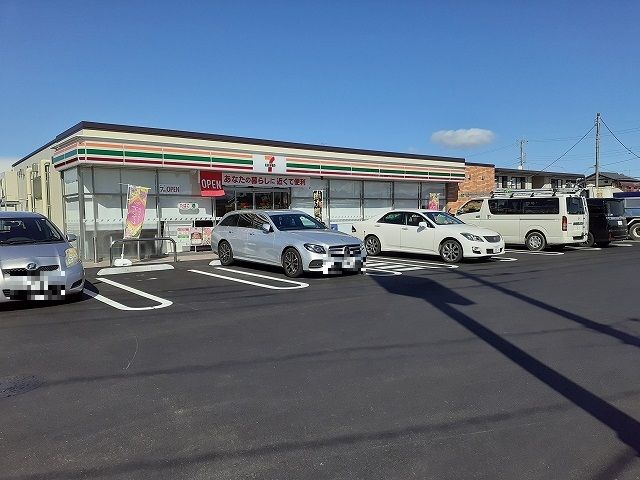 コンビニ　セブンイレブン　宝木中央店（コンビニ）まで500m