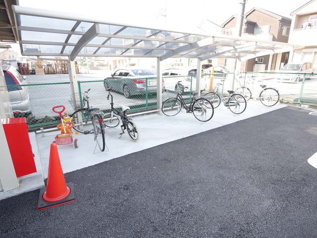 その他共有部分　★大きな屋根付き駐輪場がございます★