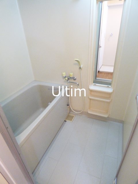 バス・シャワールーム　※他のお部屋です、ご参考までに