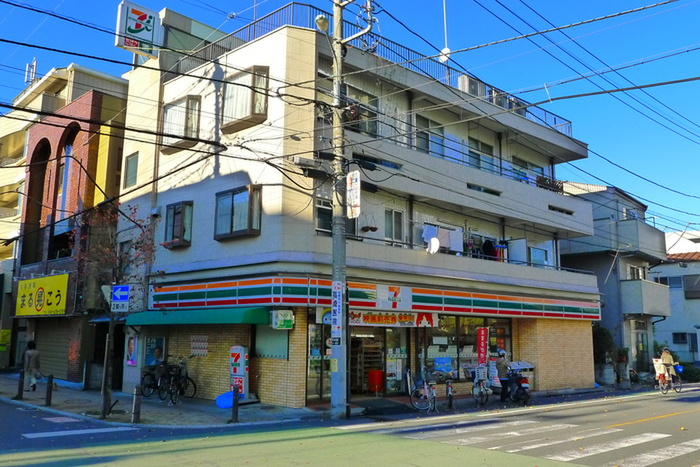 コンビニ　セブンイレブン（コンビニ）まで315m