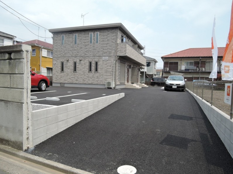 駐車場　駐車場1台付（無料）