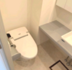 トイレ　清潔感のあるトイレです