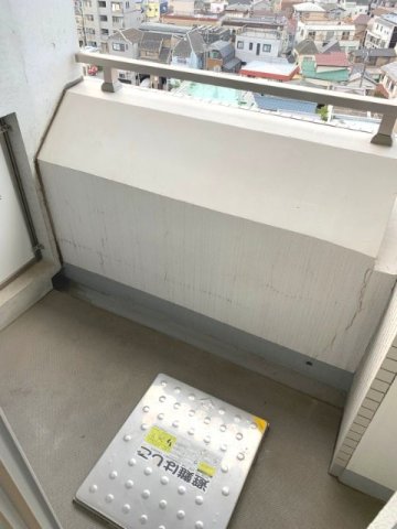 バルコニー　お洗濯にも便利なバルコニー付き