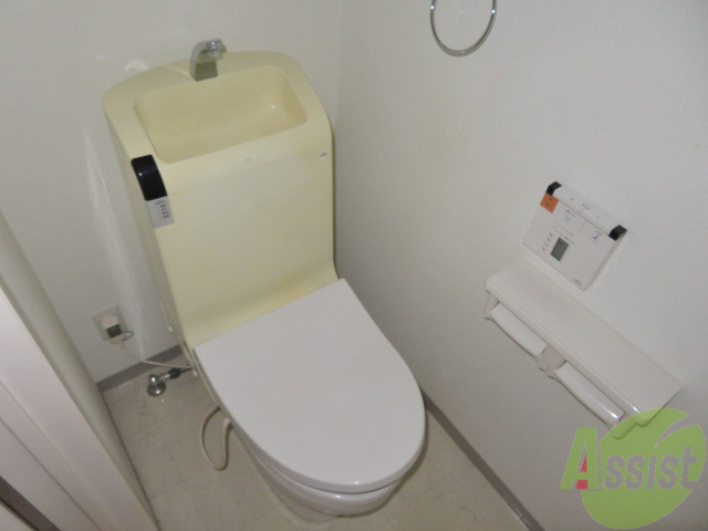 トイレ　トイレは、シンプルでとても使いやすそうですね。
