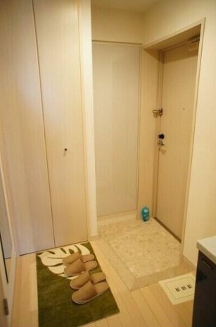 玄関　同タイプのお写真です