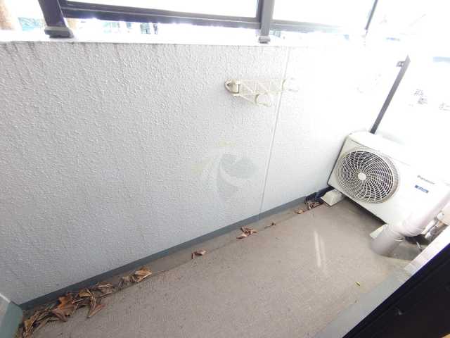 バルコニー　別部屋参考写真となります