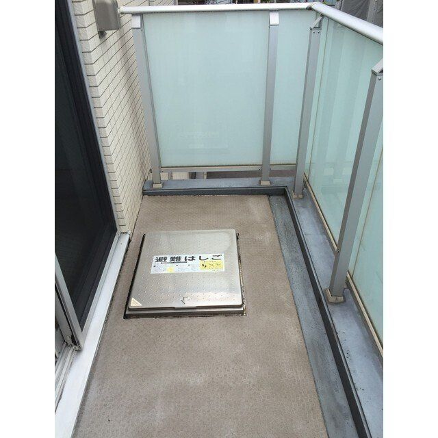 バルコニー　バルコニー