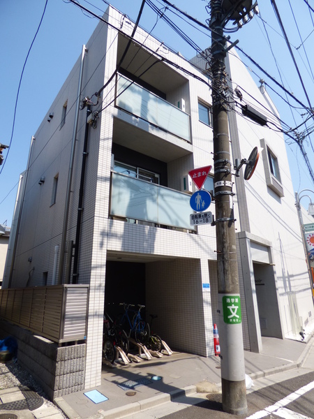 建物外観　オートロック付き