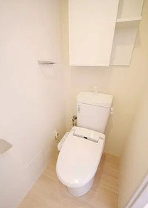トイレ　別タイプ部屋　参考写真です