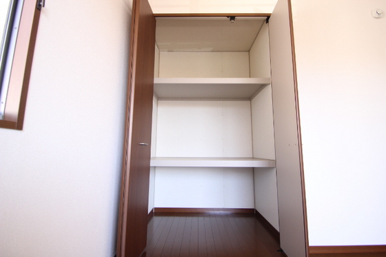収納　※別部屋の写真です