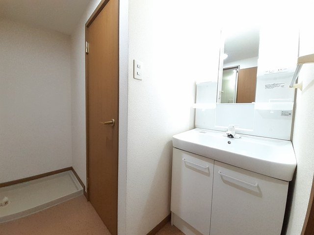 洗面設備　忙しい朝には欠かせない洗面所です