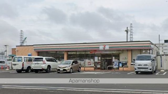 コンビニ　セブンイレブン（コンビニ）まで2360m